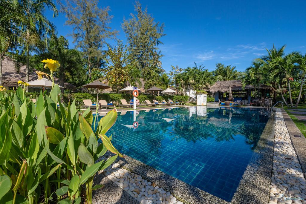 Krabi Aquamarine Resort - Sha Plus Ao Nang Bagian luar foto